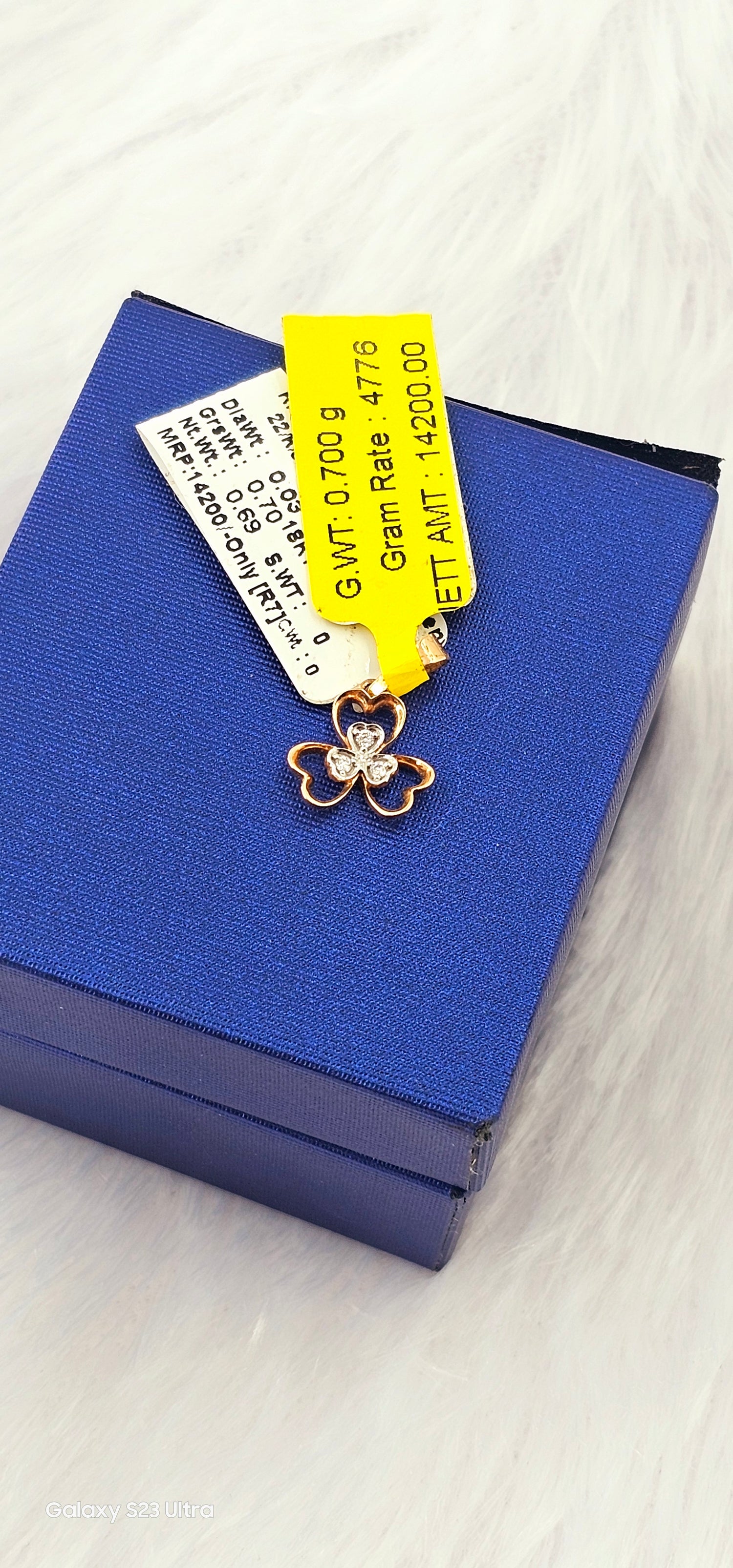 Kisna Diamond Pendant 6