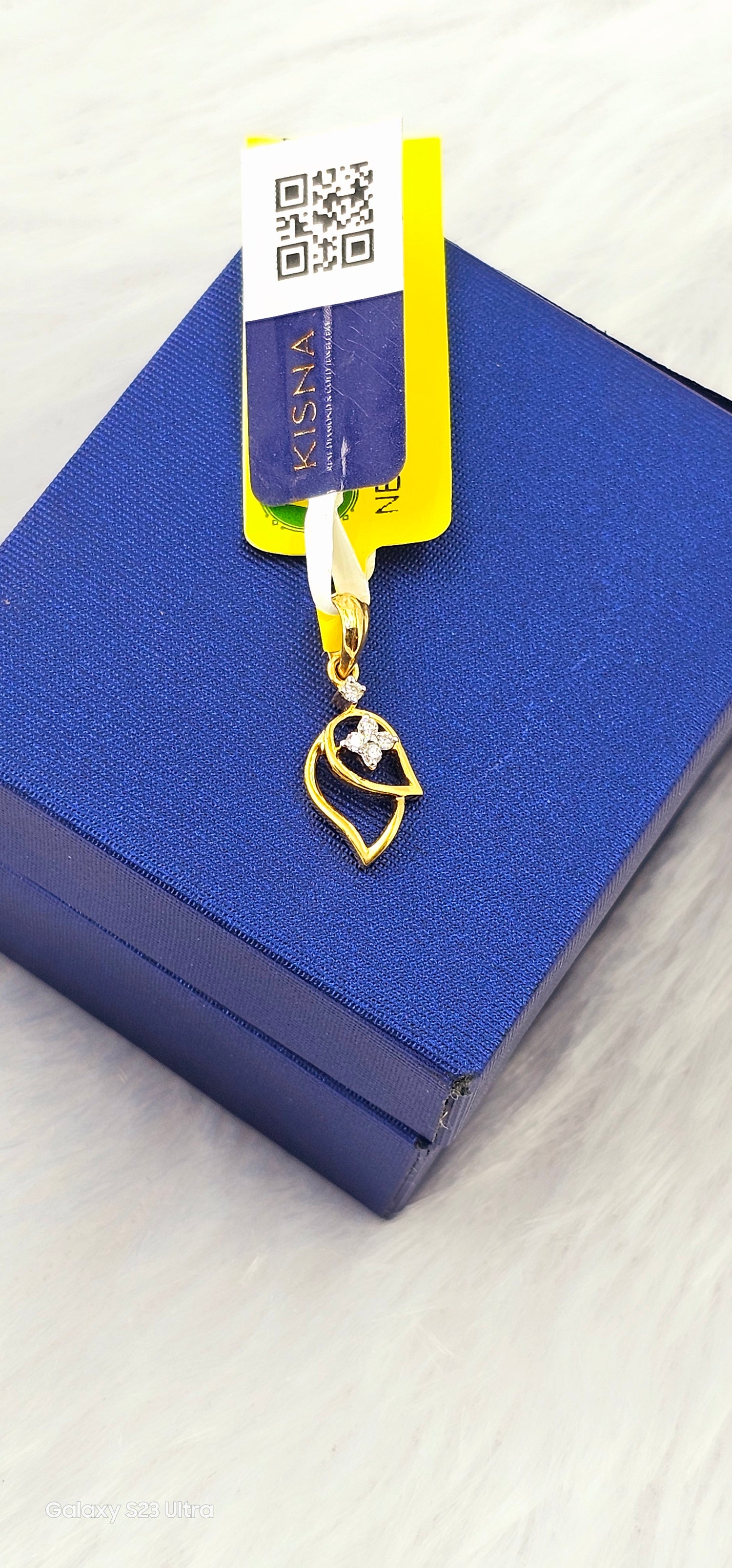 Kisna Diamond Pendant 15