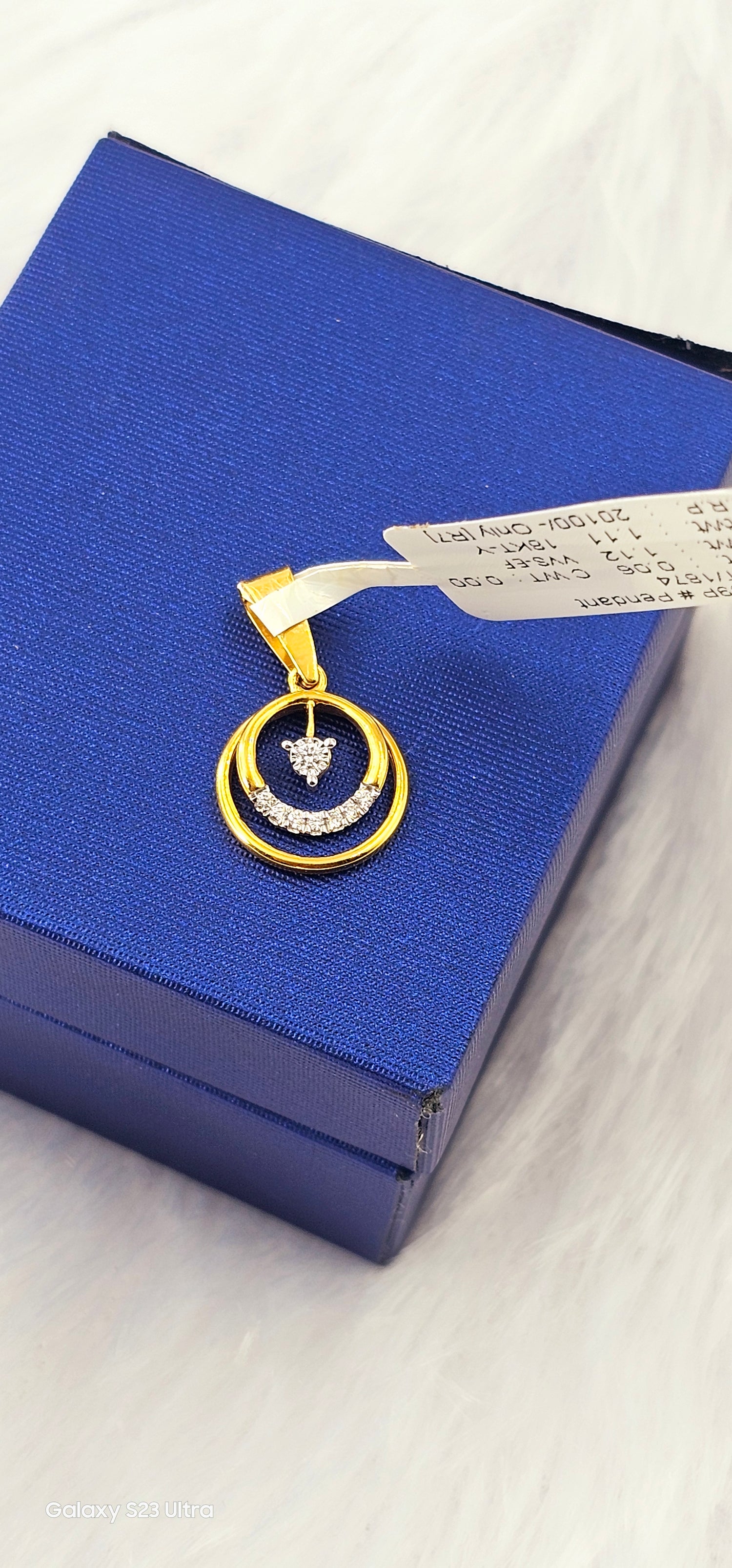 Kisna Diamond Pendant 16