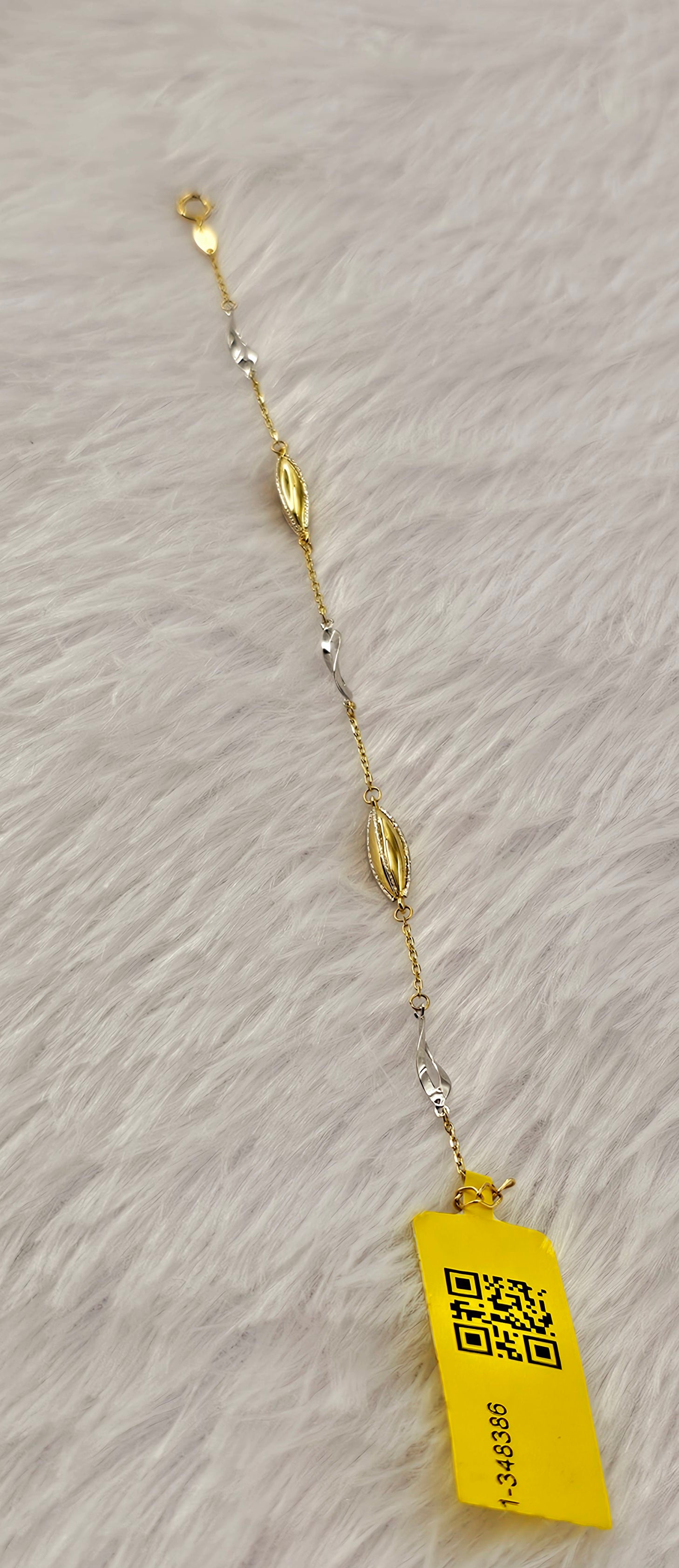 18ct Gold Bracelet 7
