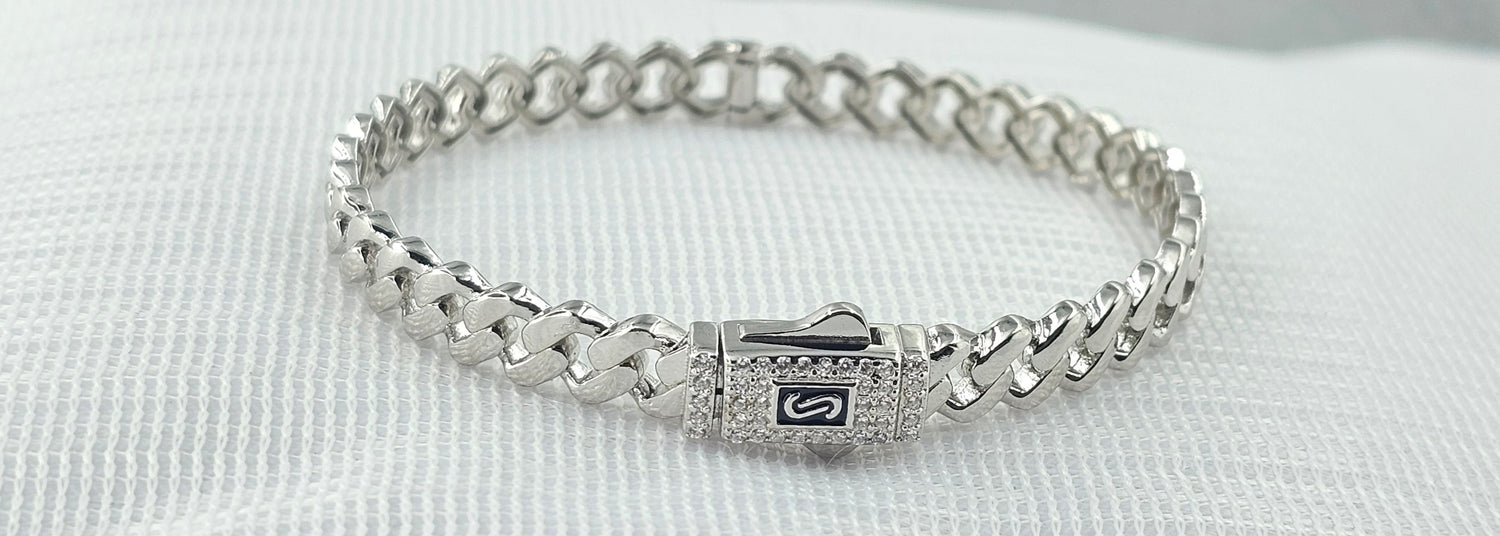 92.50 Silver Ladies Bracele 143