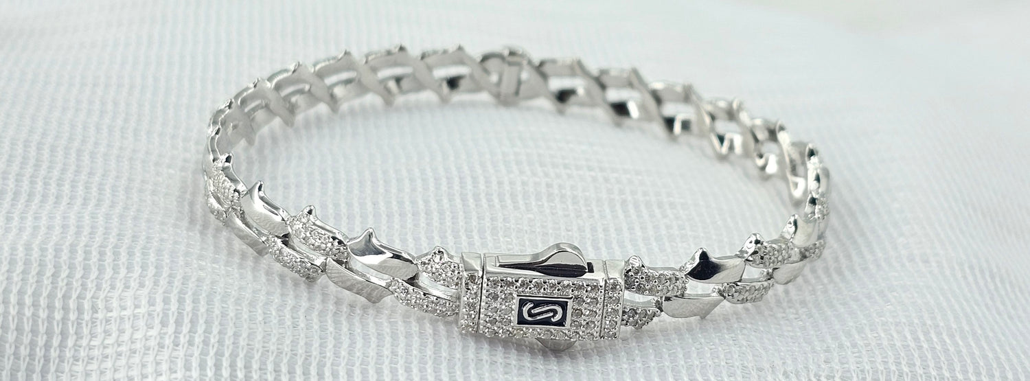 92.50 Silver Ladies Bracele 149