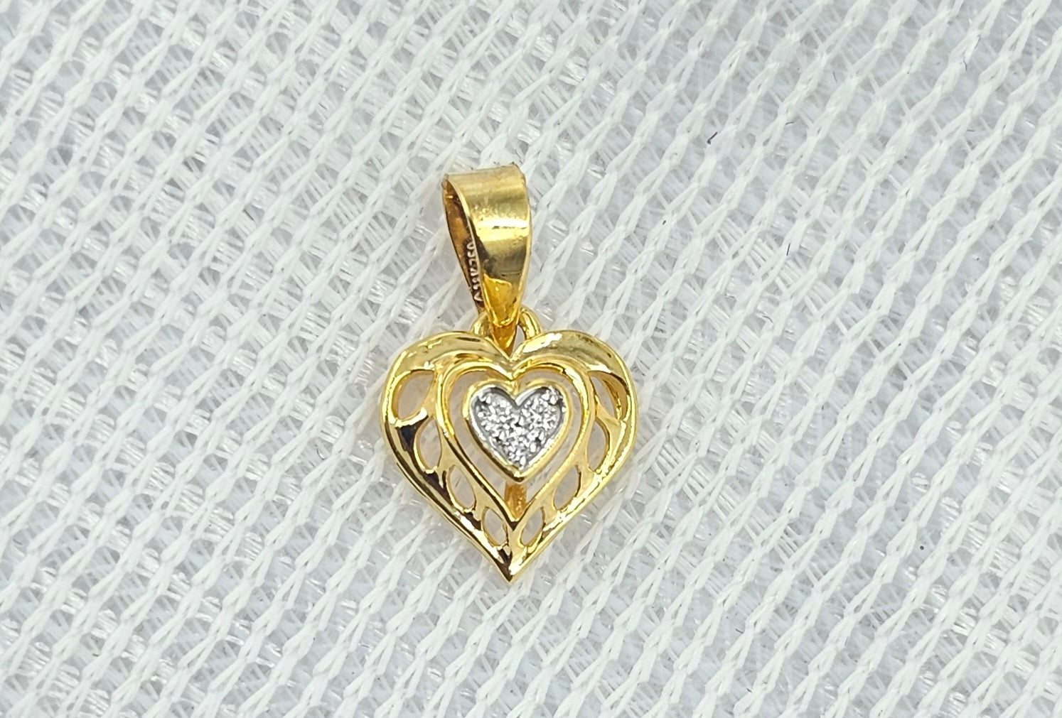 Kisna Diamond Pendant 23