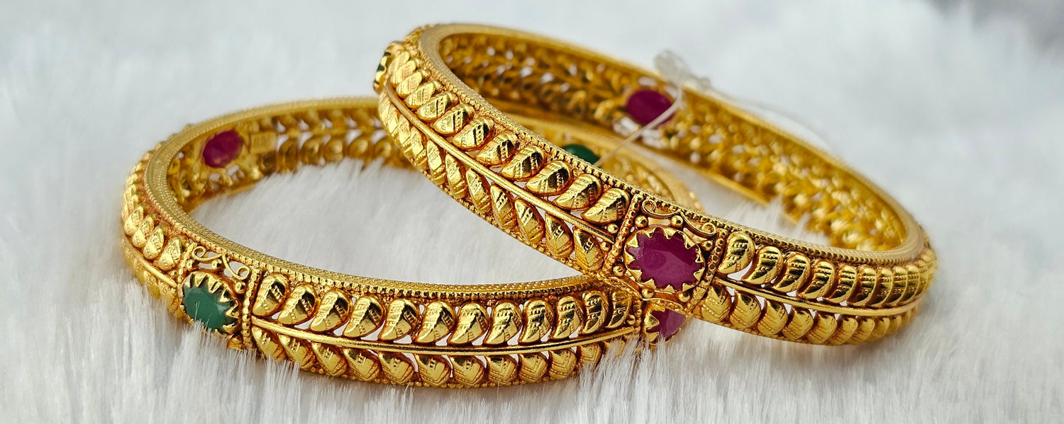 92.50 Silver Gold Plated Bangle 128