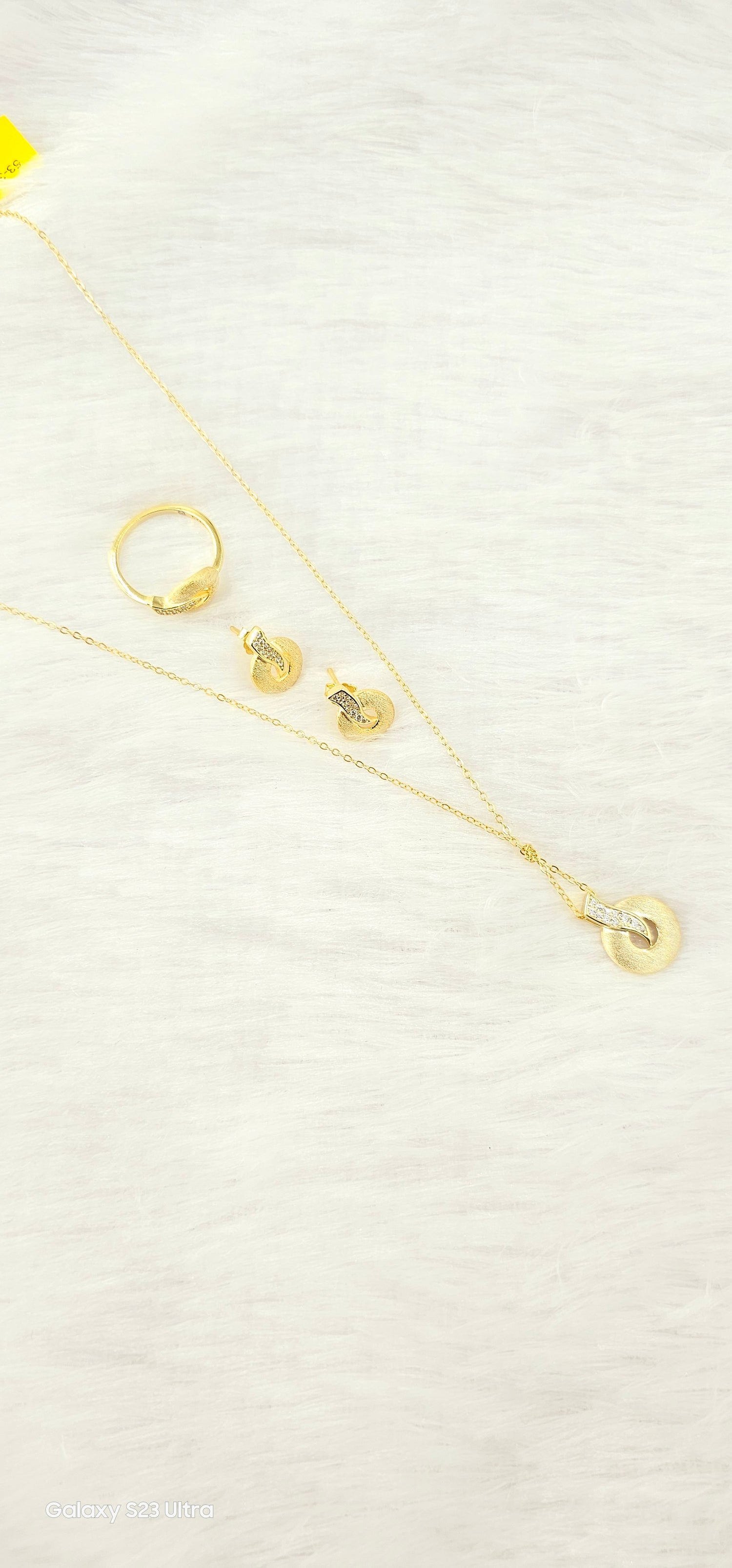 92.50 Gold Plated Silver Chain Pendent Set 16
