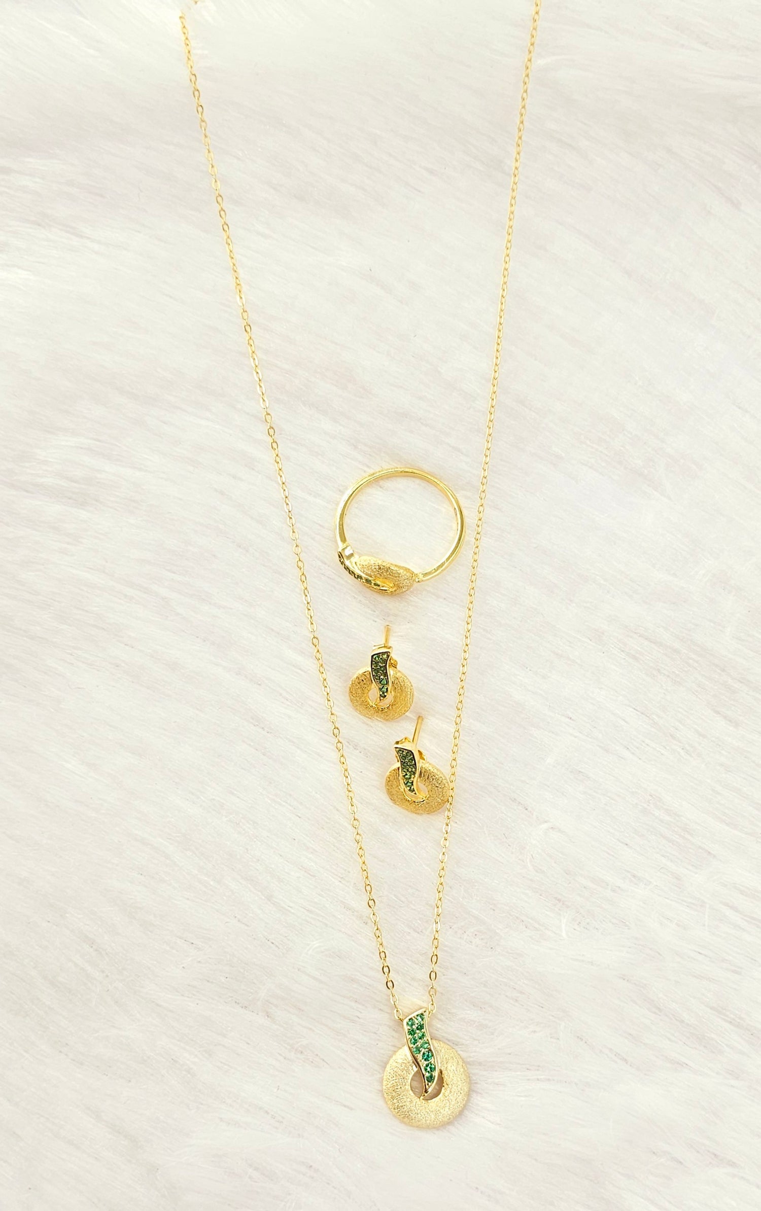 92.50 Gold Plated Silver Chain Pendent Set 5