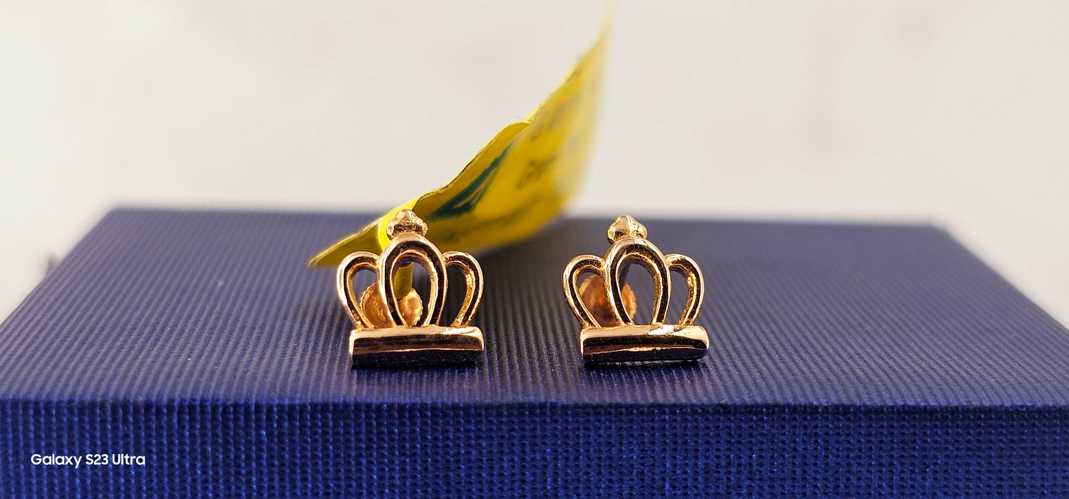 18ct Gold Earring 23
