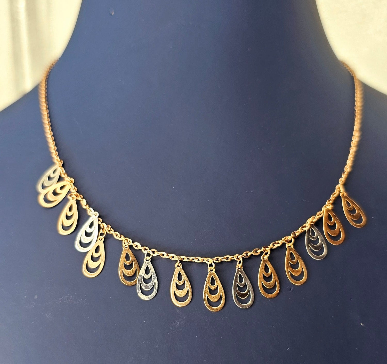 18ct Gold Necklace 14