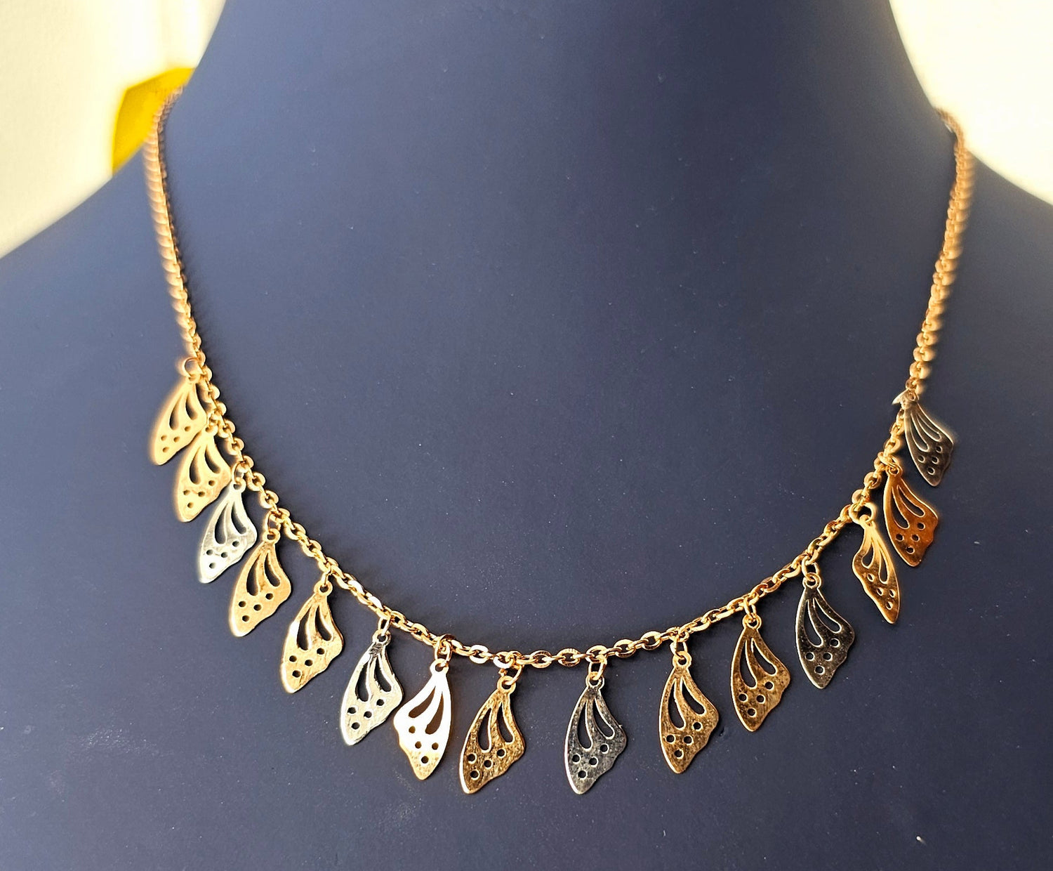 18ct Gold Necklace 17