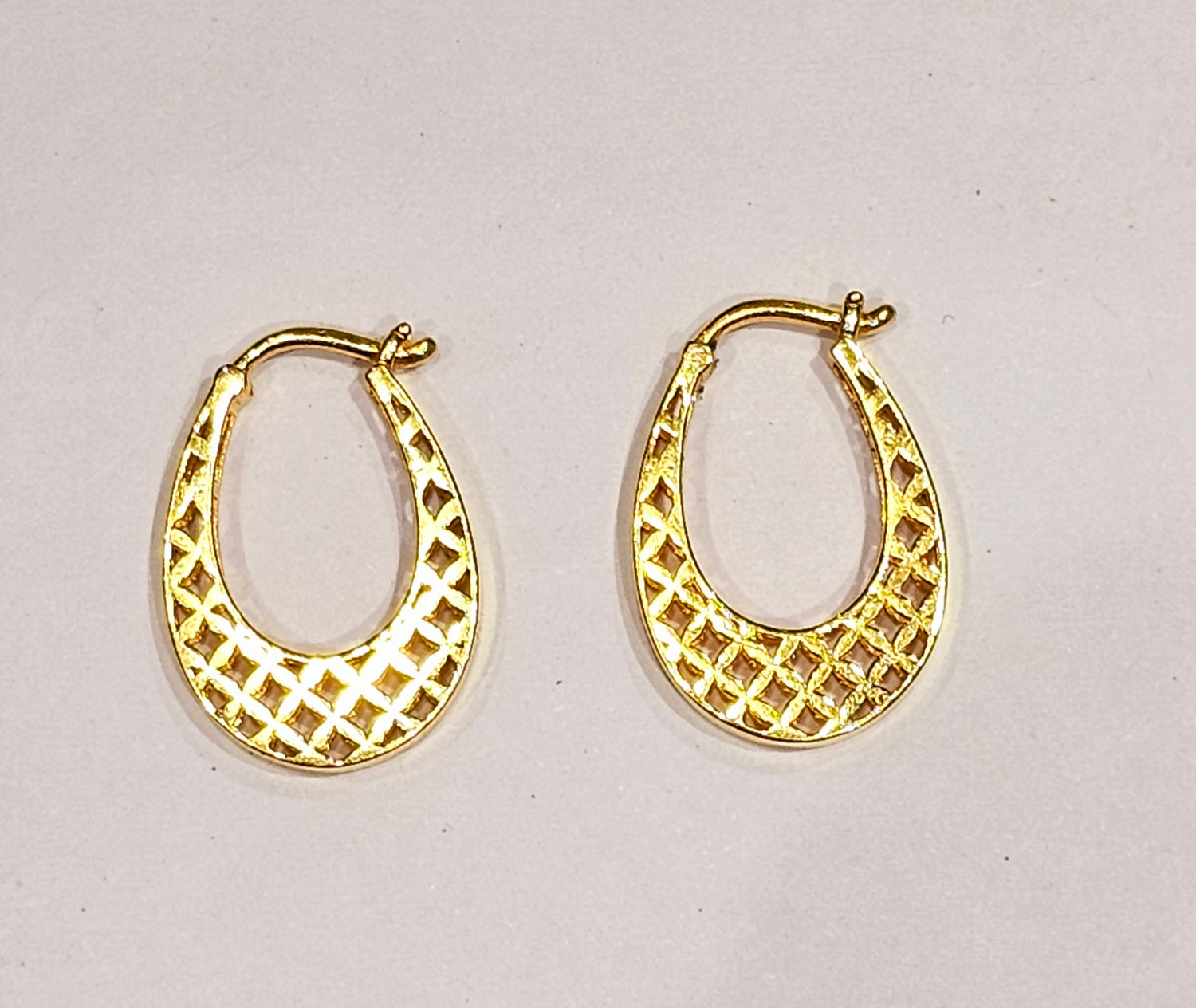 18ct Gold Earring 34