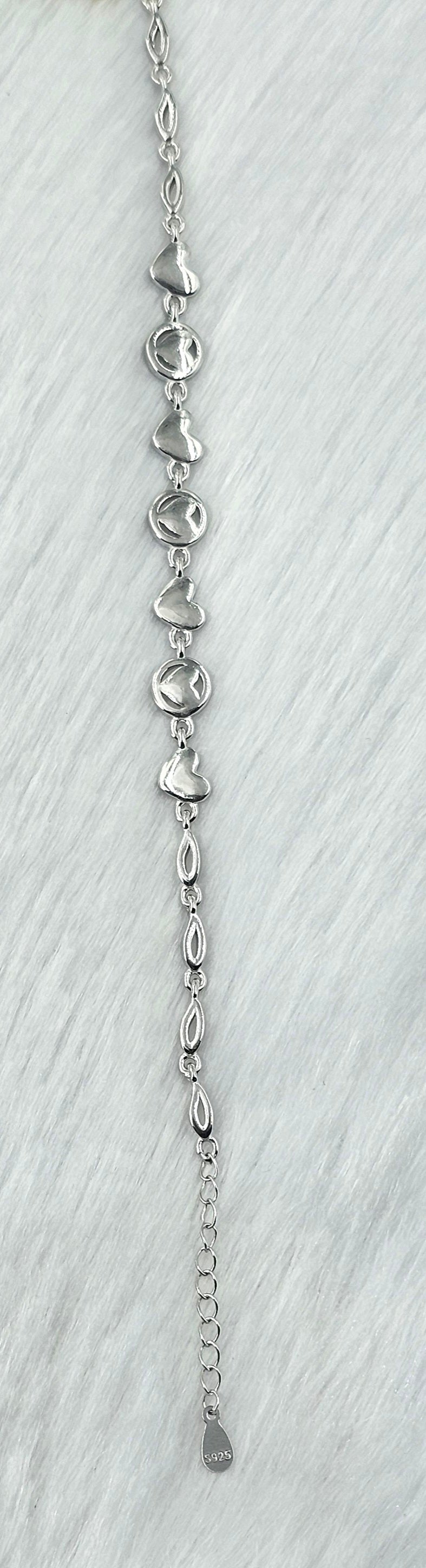 92.50 Silver Ladies Bracelet  155