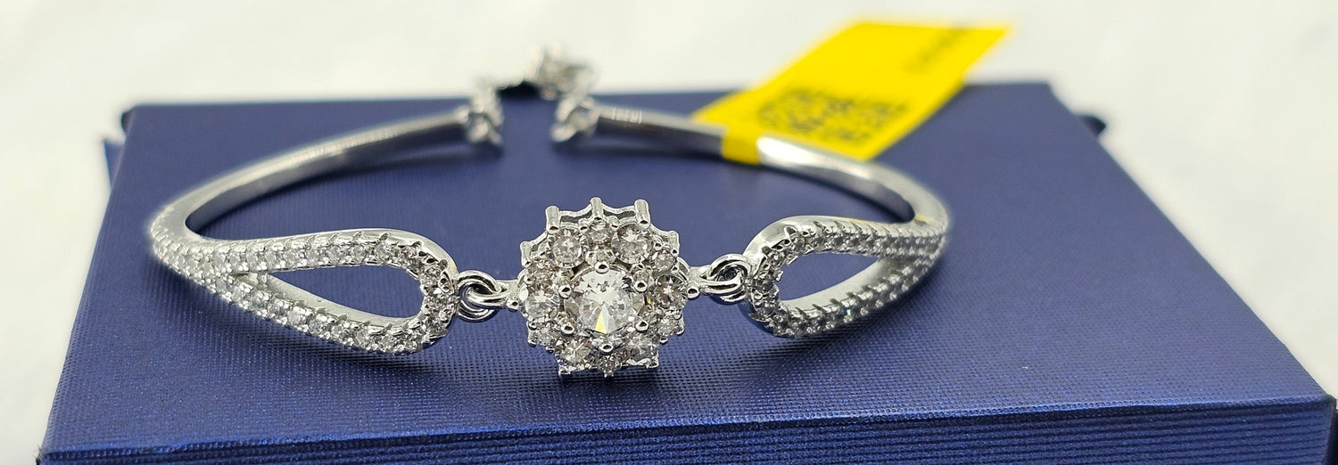 92.50 Silver Ladies Bracelet  117
