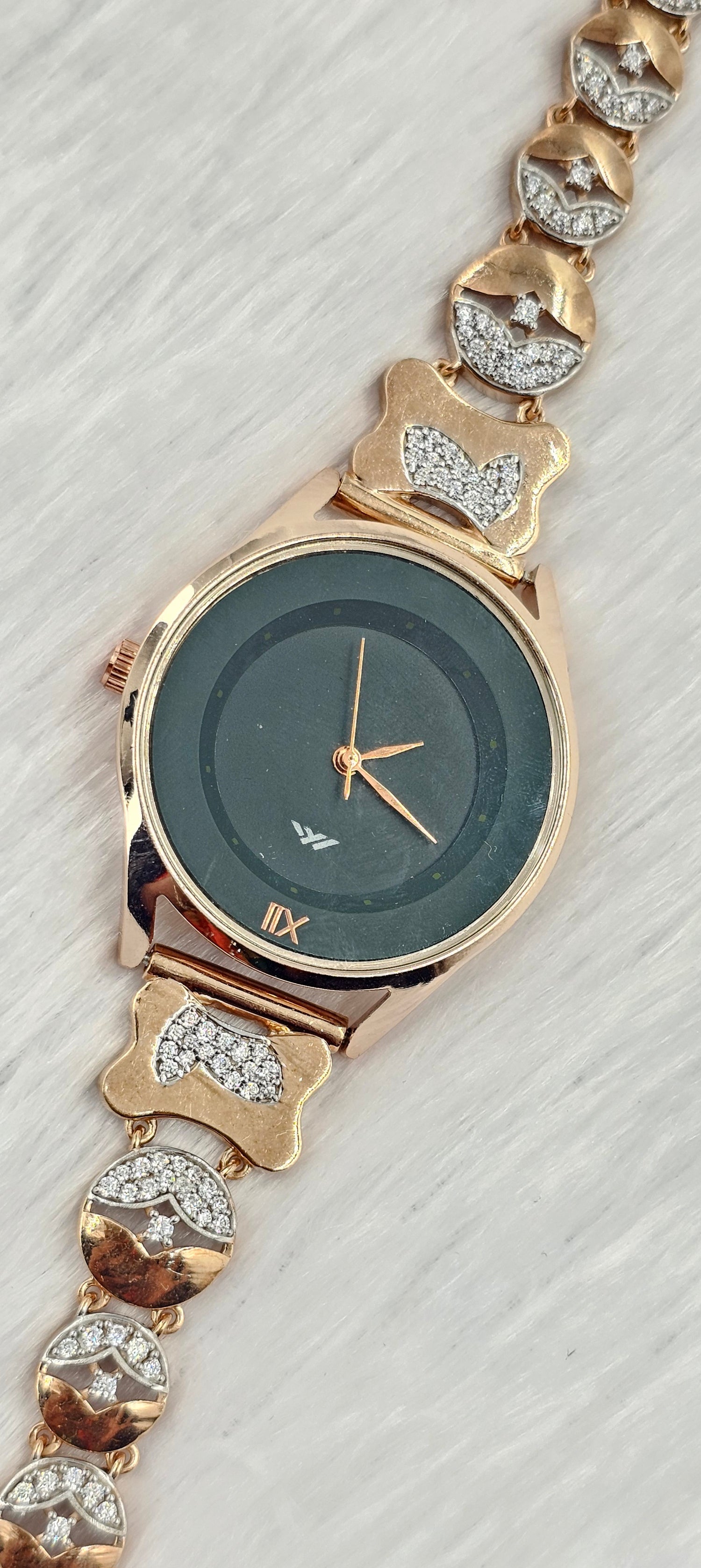 92.50 Silver Rose Gold Plated Ladies Watch 27