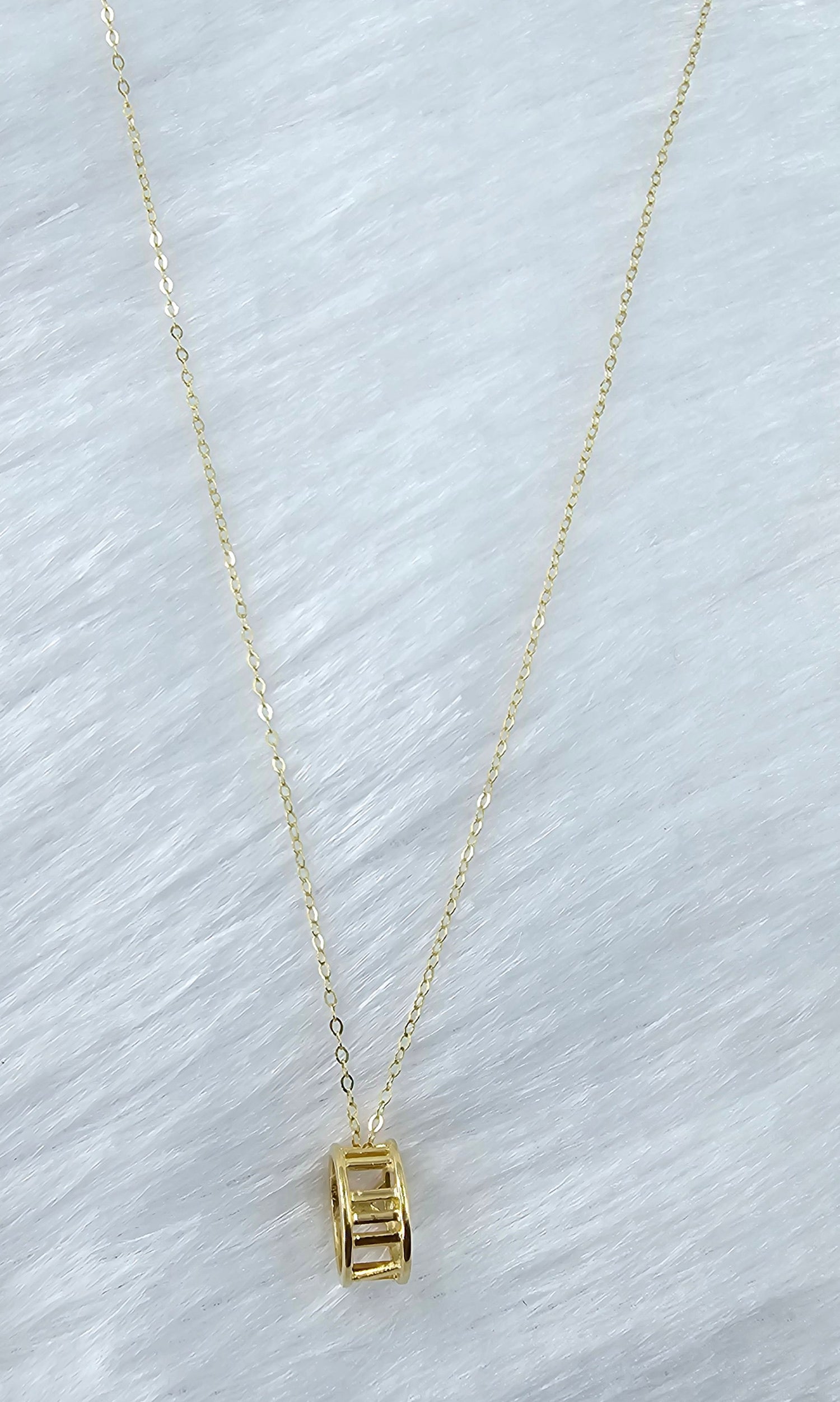 18kt Gold Chain Pendant Set 39