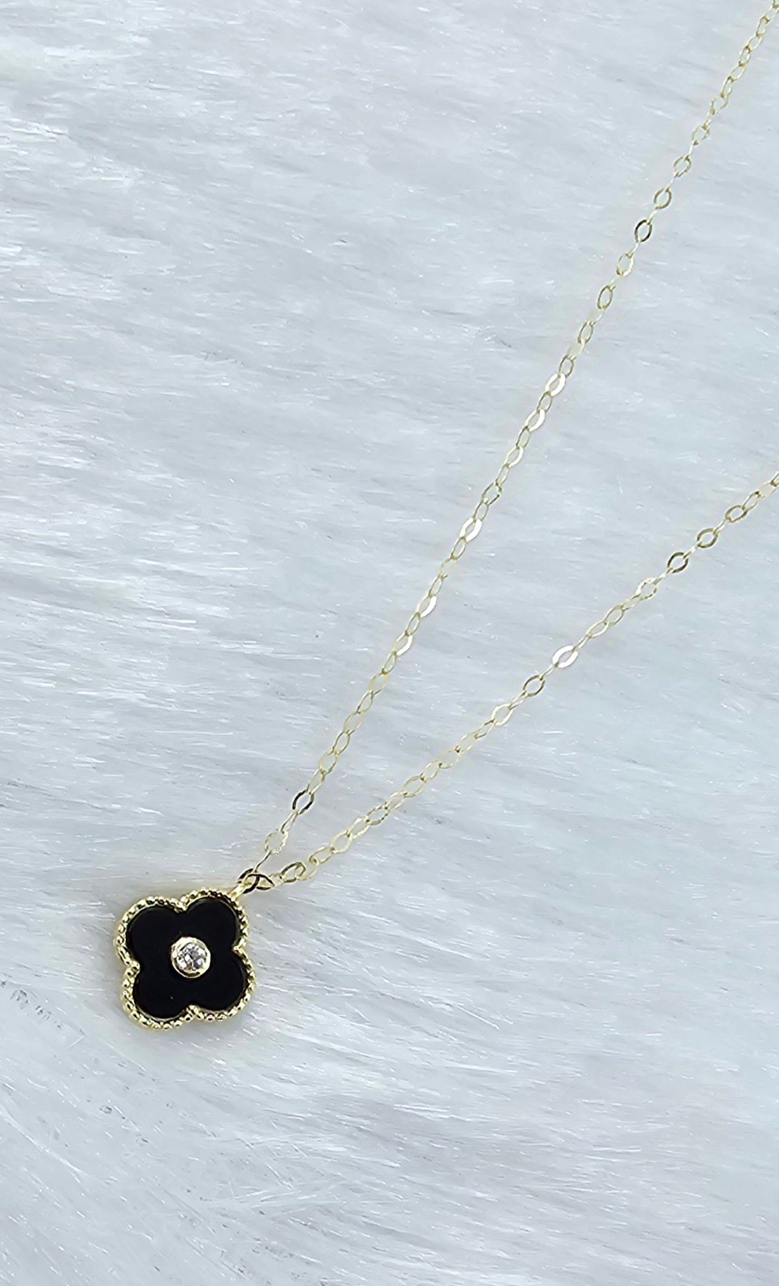 18kt Gold Chain Pendant Set 51