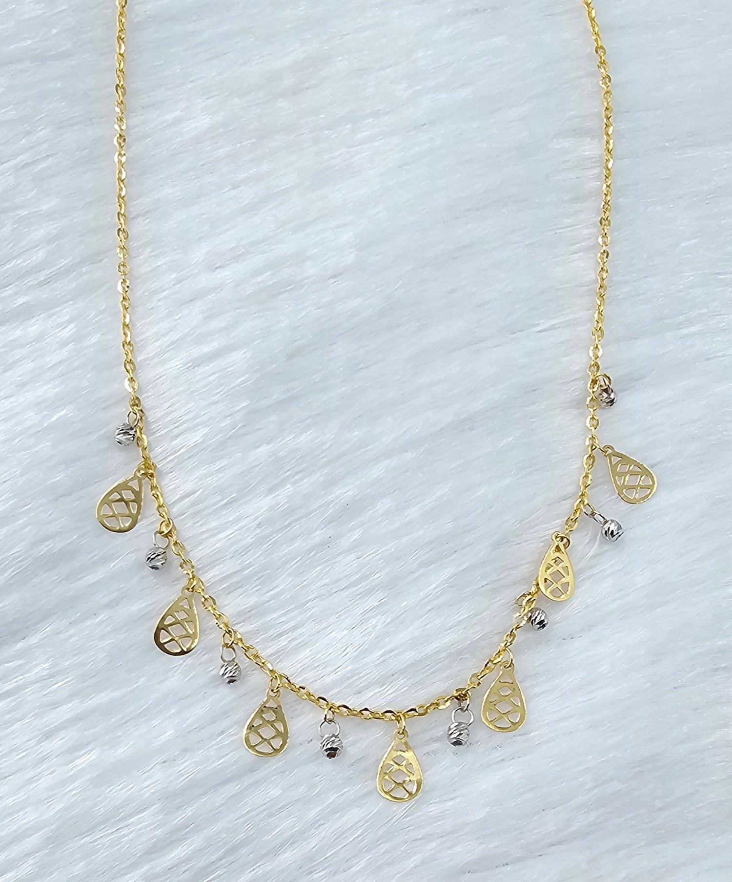 18kt Gold Necklace  22