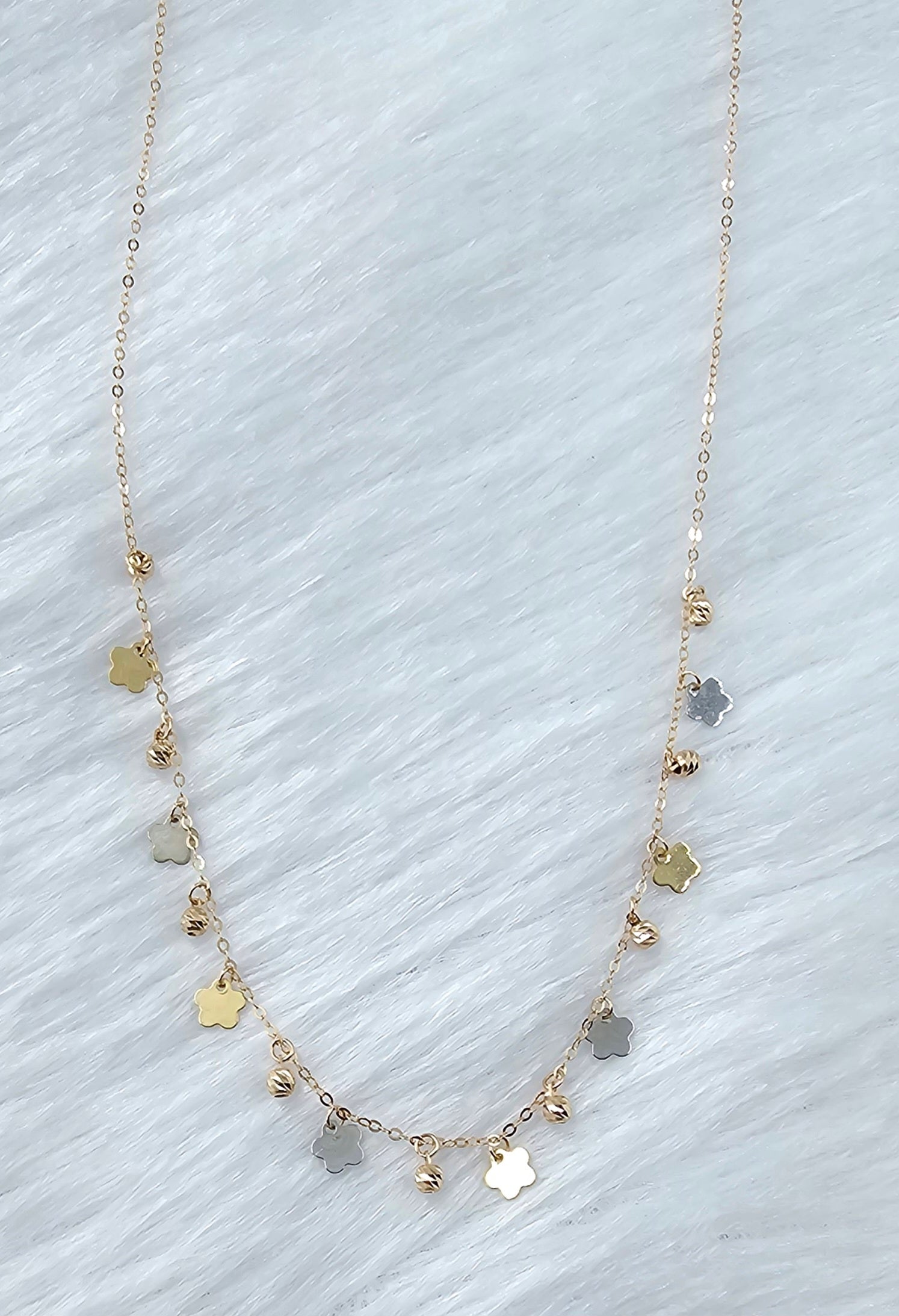 18kt Gold Necklace  23