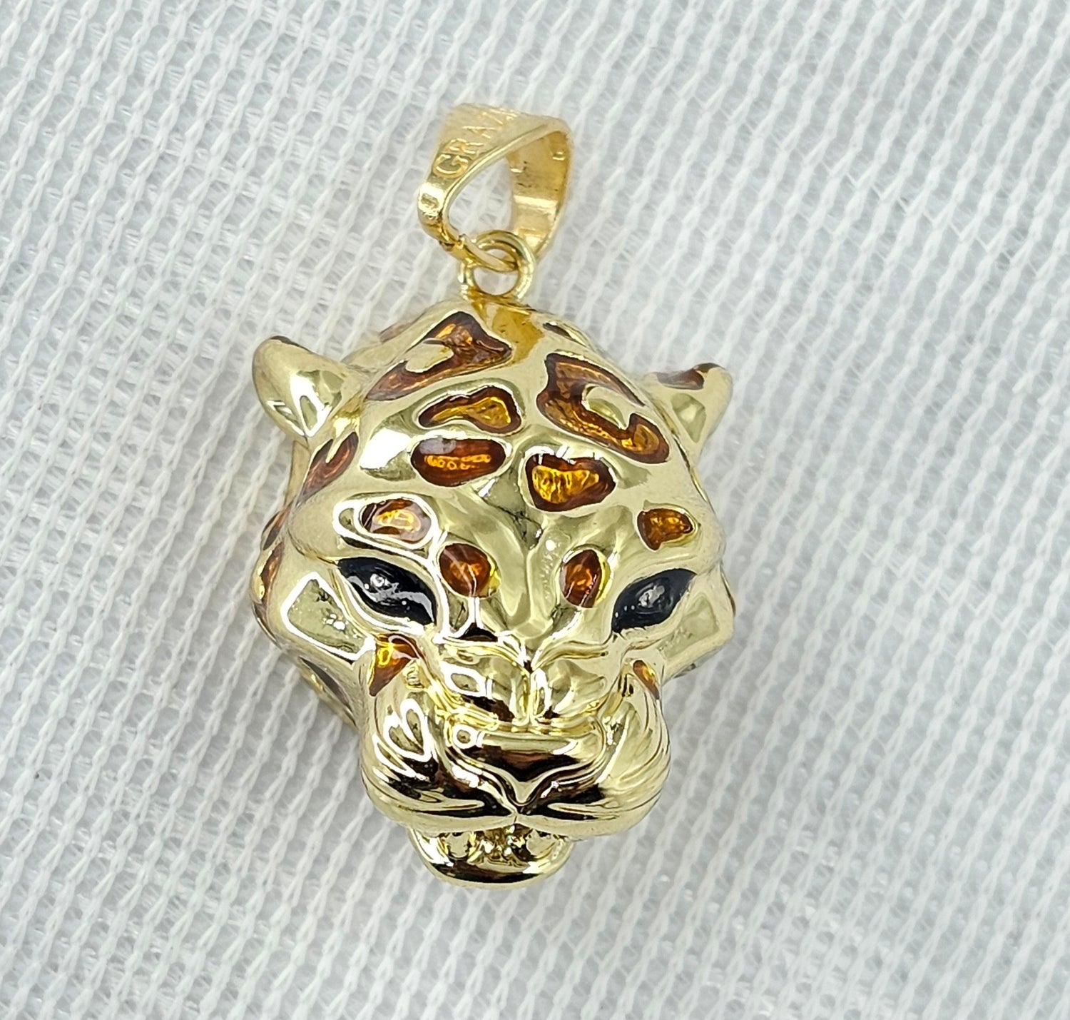 18kt Gold Pendant 2